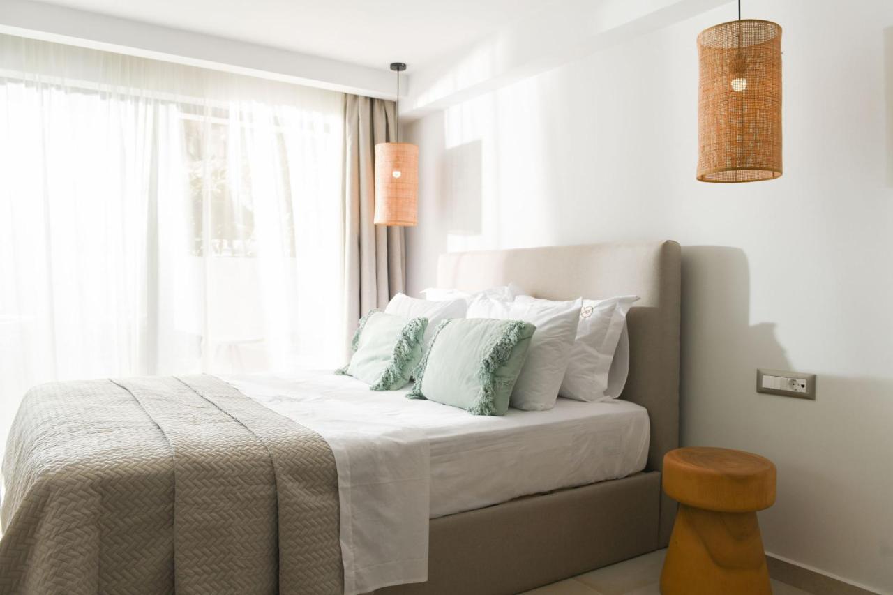 Lagoon Luxury Suites Vasilikos  Bagian luar foto