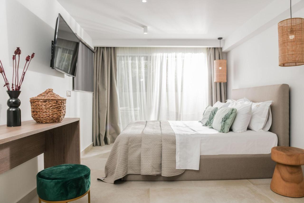 Lagoon Luxury Suites Vasilikos  Bagian luar foto